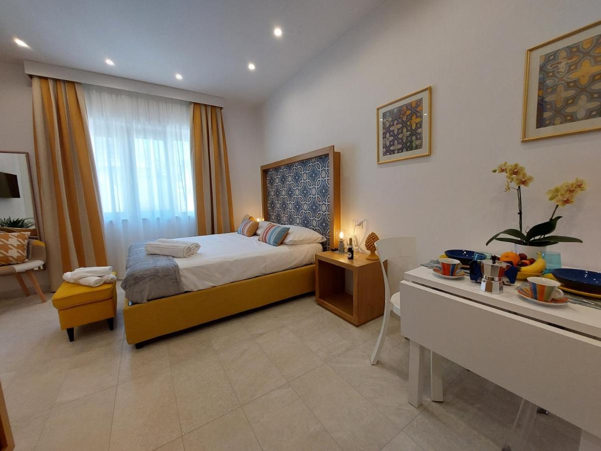 Mistral Luxury Suites Sorrent Exterior foto