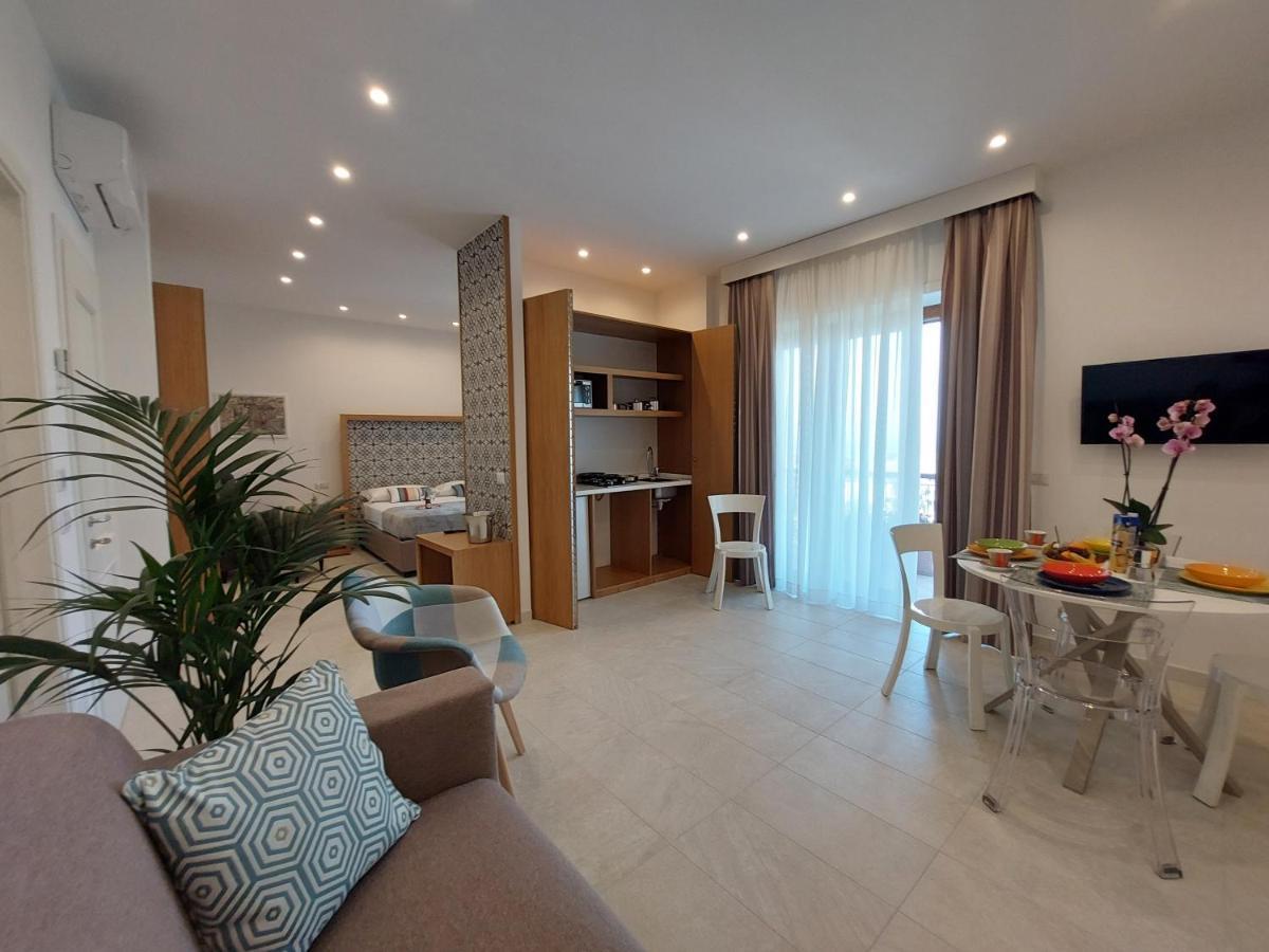 Mistral Luxury Suites Sorrent Exterior foto