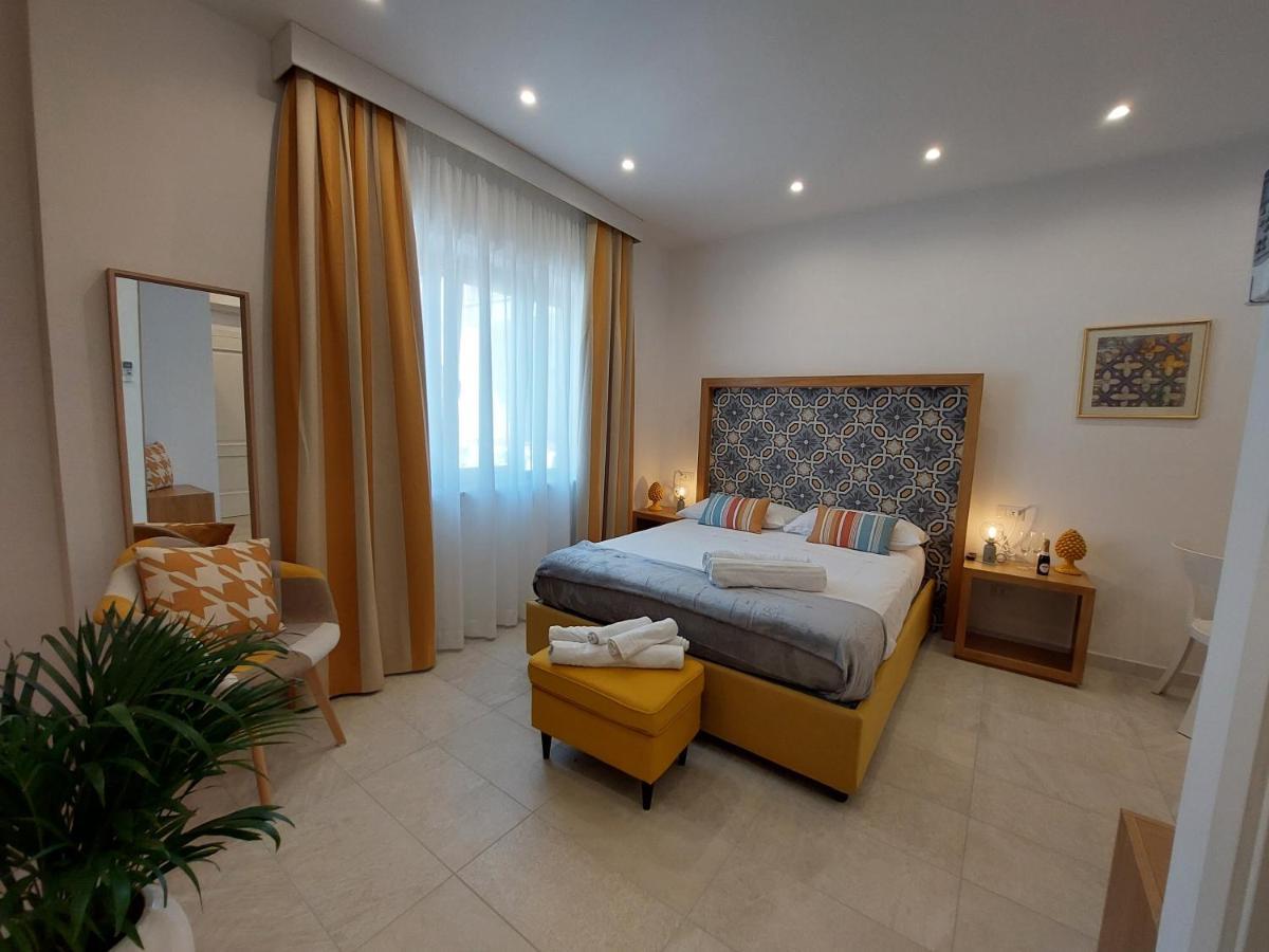 Mistral Luxury Suites Sorrent Exterior foto