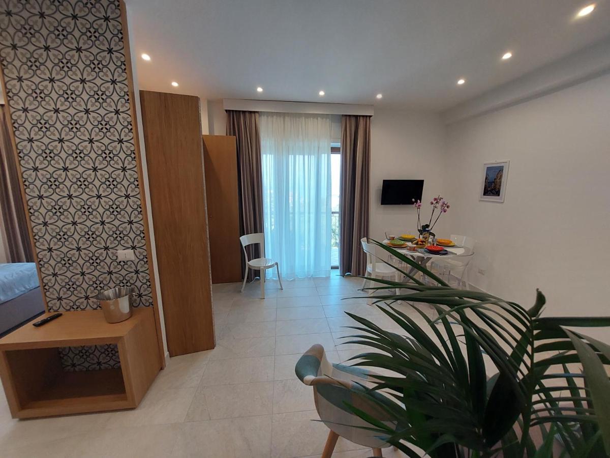 Mistral Luxury Suites Sorrent Exterior foto